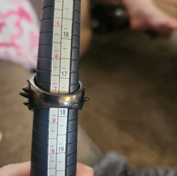 Rings Black Spiked Ring and Beaded - Picture 8 of 8